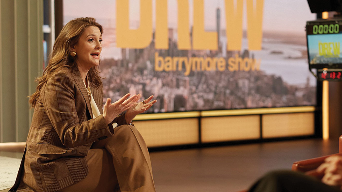 In der "Drew Barrymore Show" kommen beliebte Schauspieler:innen ebenso zu Wort, wie spannende Lifestyle-Tipps ihren Platz haben. 