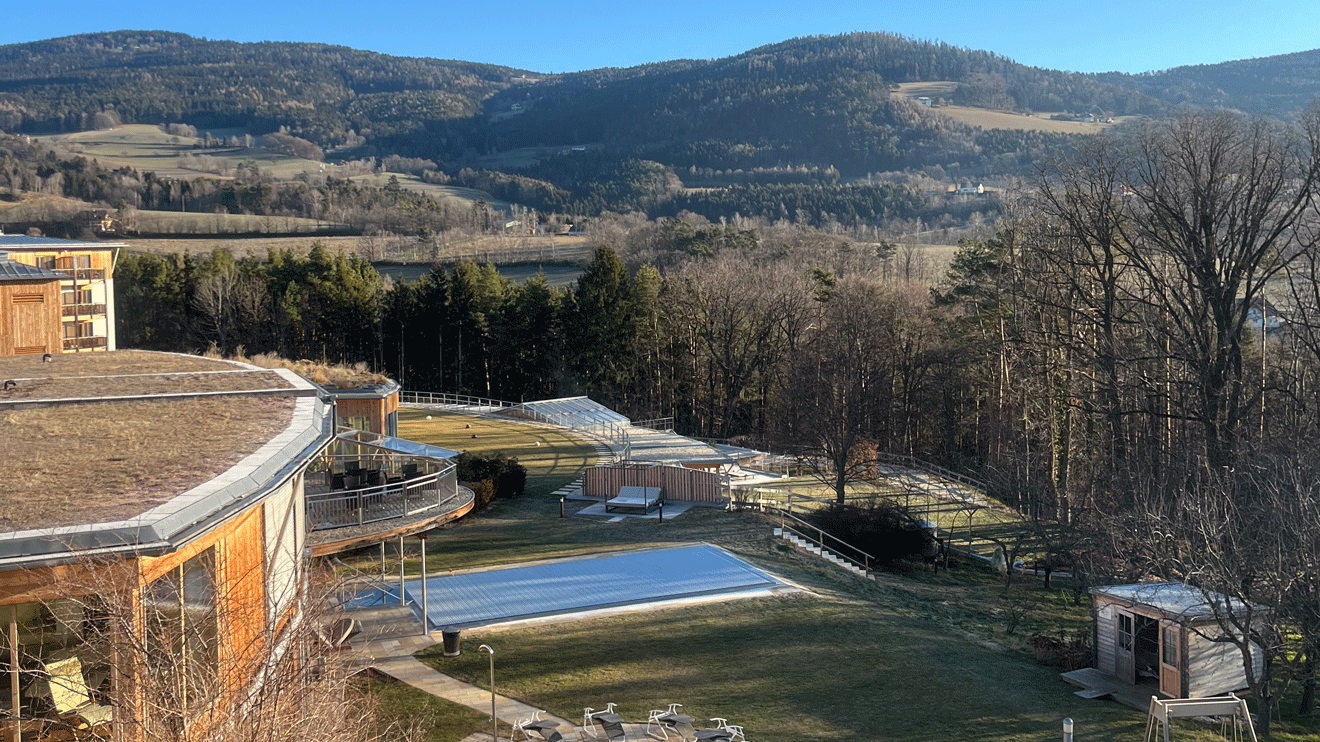 Fundierte Vorträge und ein relaxtes Wohlfühl-Programm für Frauen in der Lebensmitte bot das erste Wechselweise Winter Retreat im steirischen Bio-Natur Resort Retter im Jänner 2025.